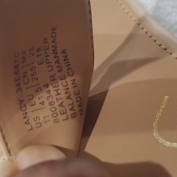 Calvin Klein TAN wide strap sandal - Size 11M - Picture 8 of 8